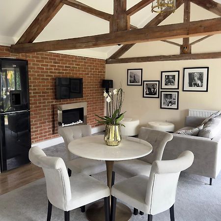 The Luxury Annex At Barmby Moor House Apartman York Kültér fotó